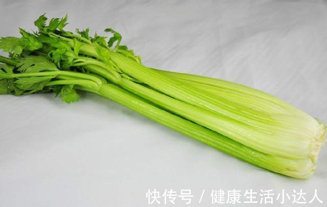 高血压|血压高了危害大,提醒:一旦身体出现4种变化,要注意忌口了