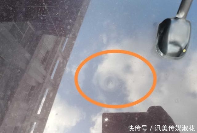 变形|报价15万的英菲尼迪FX35，内饰破烂大梁变形，妹子敢上车？