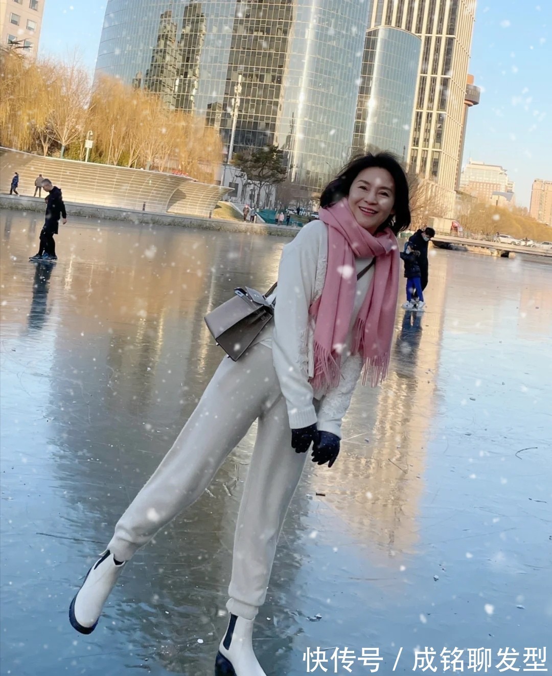 气质 这才是最适合五六十岁女性的穿搭!真实自然不扮嫩,显气质又减龄