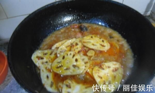 朵形|木耳加一物,金子都不换,常吃排出体内毒素,大肚腩悄悄不见