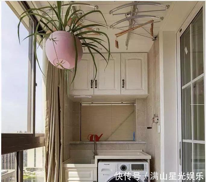 同样是一个阳台,别人家的阳台这样装,真是漂亮又实用
