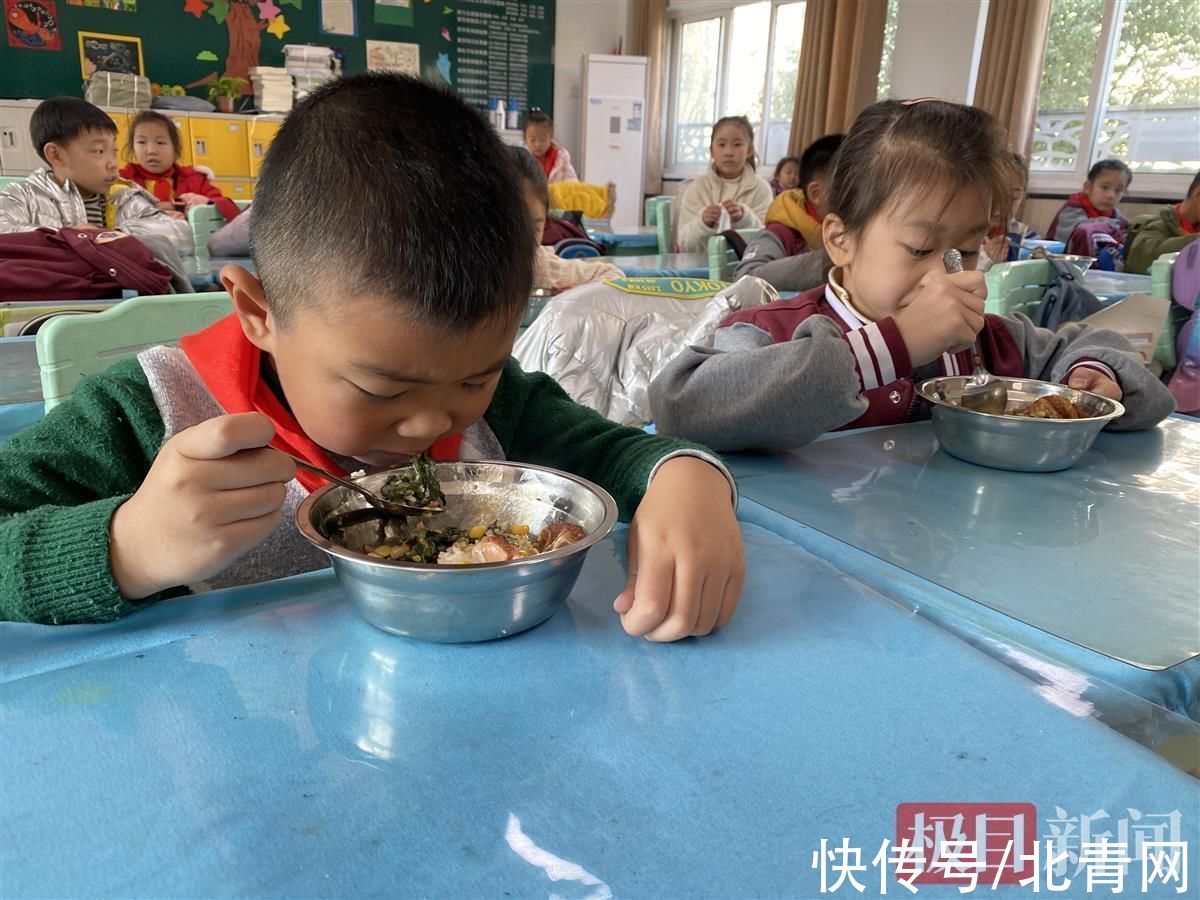 小学|配送全程保温，冬天也能吃热饭！武汉这所小学食堂保温有妙招