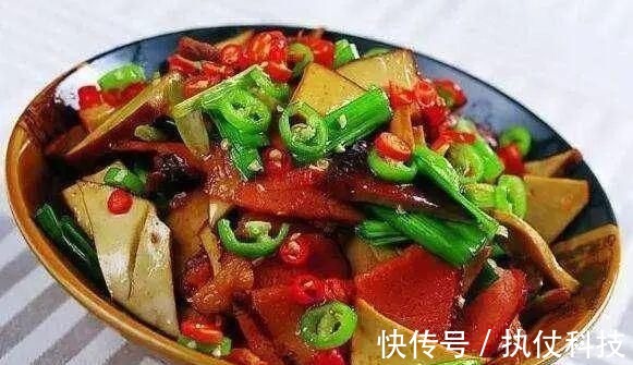 餐桌上最受欢迎的下饭菜，三天两头吃上一次，太好吃了，超解馋