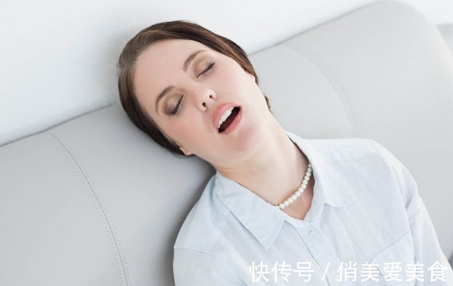 身体|晚上睡觉时，身体出现3种“表现”，或是大病将至的前兆