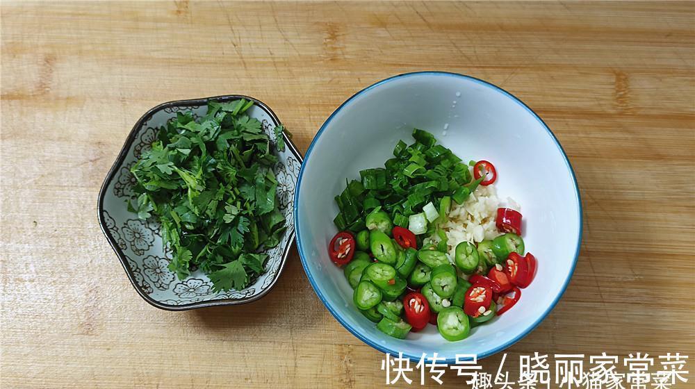 小猫|教你制作酸辣土豆，成菜酸辣入味，外酥里软，开胃下饭超好吃