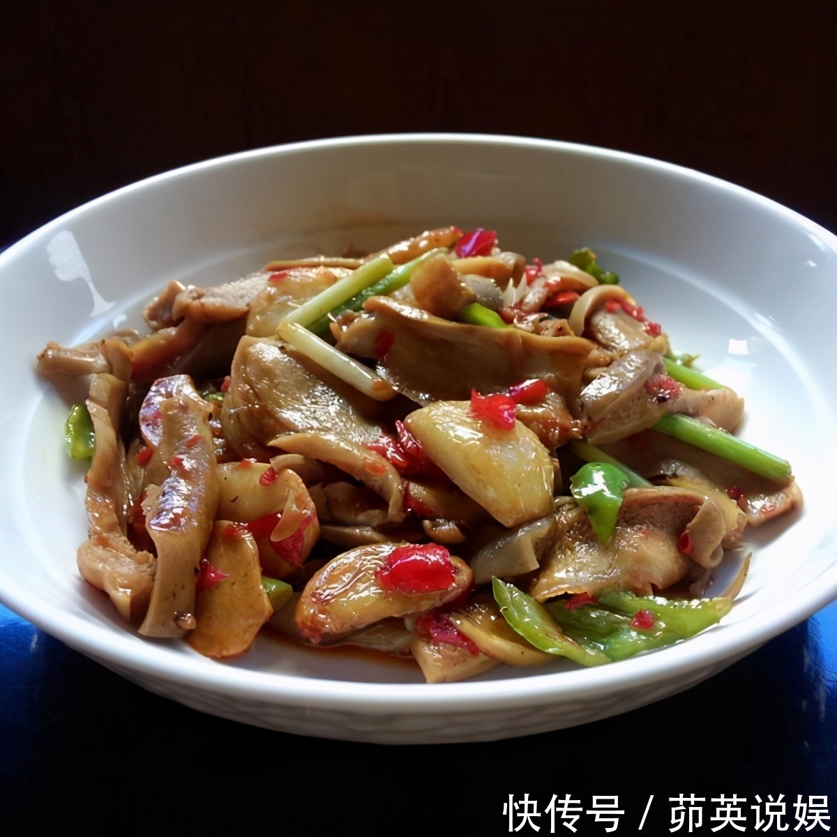 脆骨|女性到了中年,推荐三种美食,清热排毒,润肤养颜,保护心血管