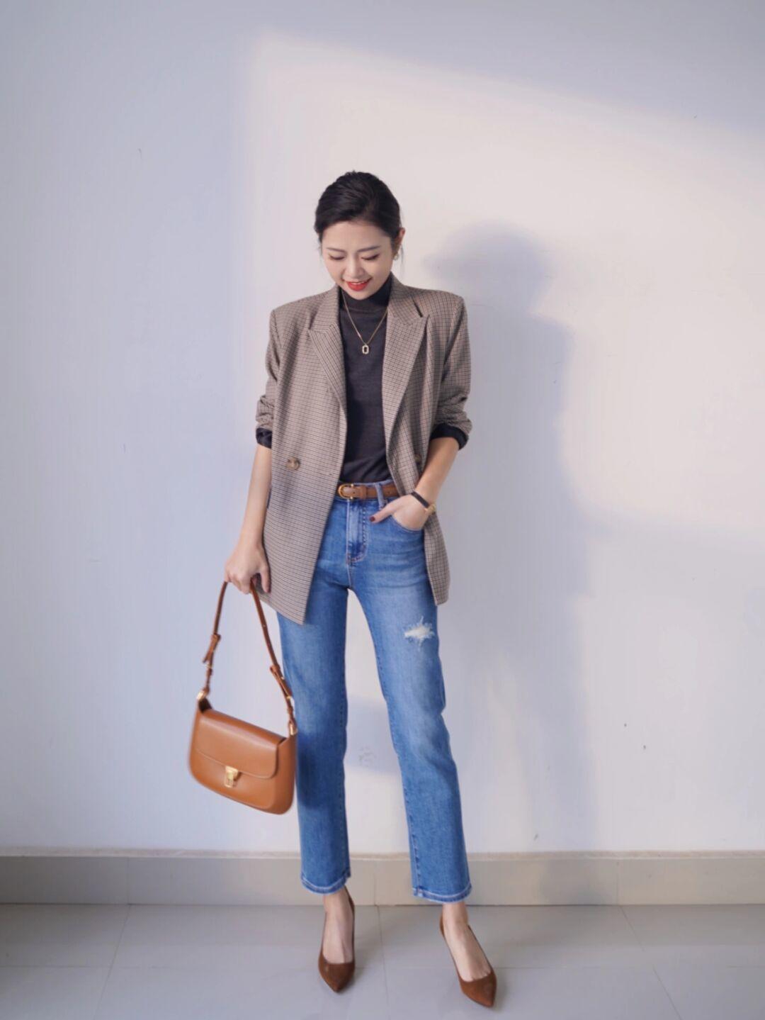 连衣裙 你的衣橱里绝对少不了“西装”,来看潮人的时尚造型,值得借鉴