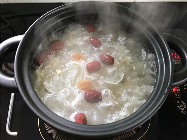 红枣|女人的天然补品，双重胶原蛋白，每天喝一碗，滋润肌肤，老得慢