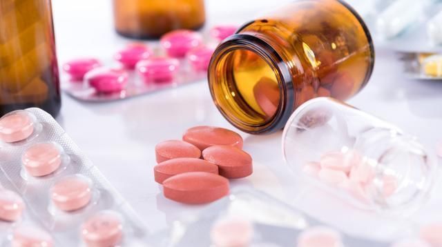 老年人经常失眠就用药错医生给出1条建议,倒头就睡,比吃药更管用