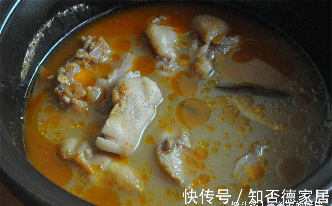 烧排骨|男人们最爱的一道菜，加水一焖就好，香软细嫩，天气越冷越馋它！