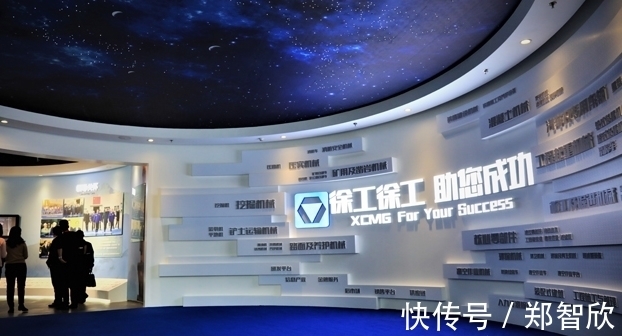 副臂|英国KHL权威发布!徐工起重全球第一,1600吨是怎样炼成的?
