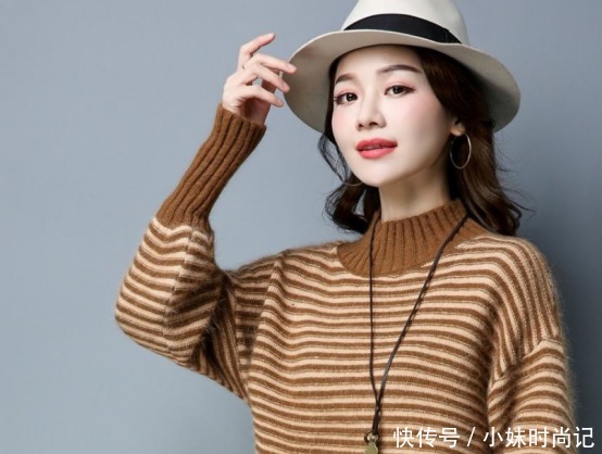 半高领打底衫怎么搭配? 选择这些方法会有很好的表现