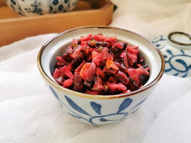 腌萝卜干，先晒还是先腌？教你60年的老方法，又香又脆一年不坏