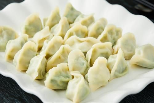 老少皆宜|夏天出汗多，就吃黄瓜馅饺子，鲜嫩多汁很清爽，出锅孩子抢着吃