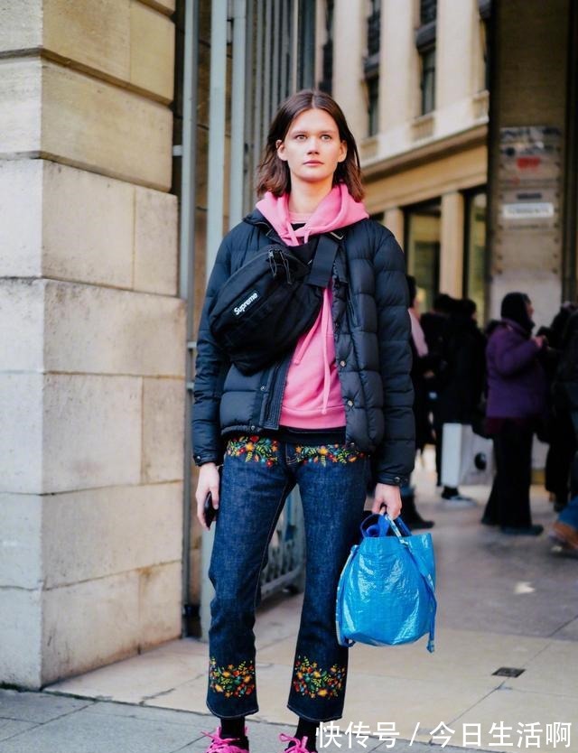 大衣 大衣“过时”了，今年冬天流行这件“羽绒服”，时尚大气又保暖！