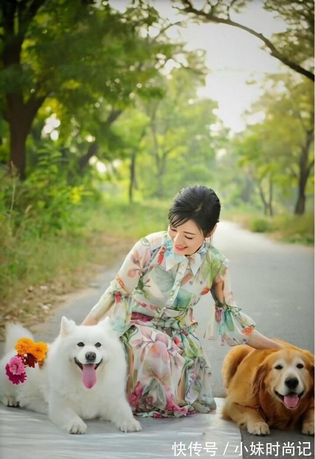 高跟鞋|周涛穿高跟鞋在公园遛狗,遛出了新高度,遛狗也穿这么正式?