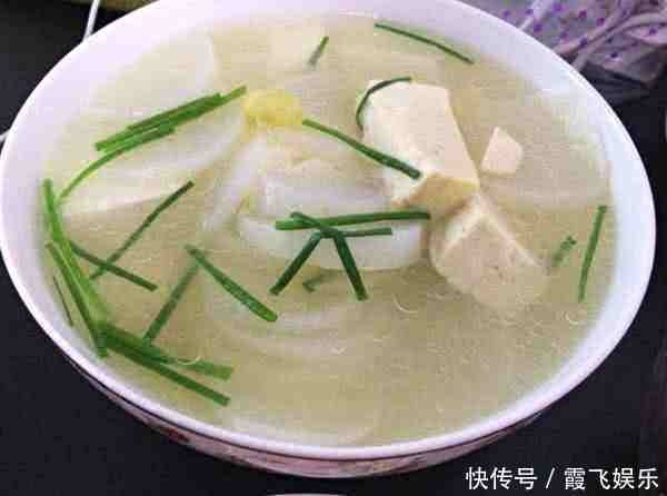 炖白萝卜汤时加一物,滋补暖胃,补钙质,咳嗽不咳,增强免疫力