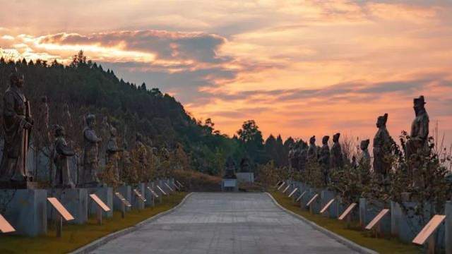 兵马俑|东方快讯：喜迎国庆，欢乐假期，相约古名天下旅游景区第二届华夏文化旅游节！