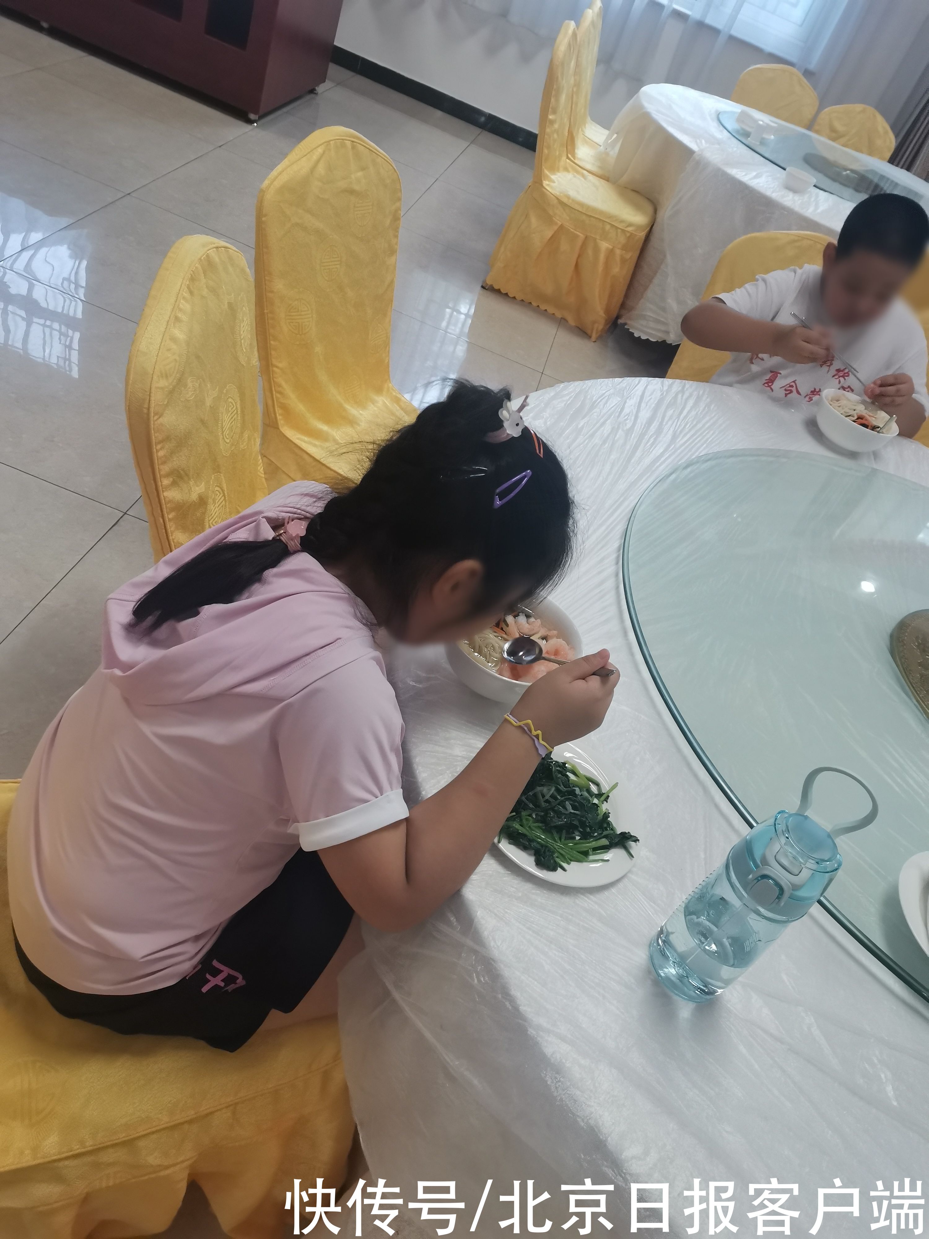 减重|管住嘴,迈开腿!减重夏令营,小胖墩儿一天运动4个半小时