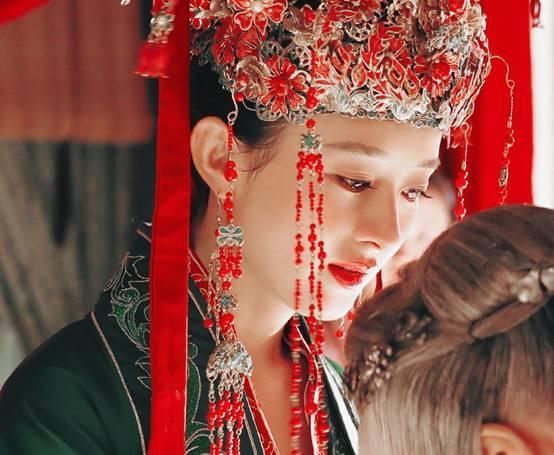 中餐厅赵丽颖喜欢演侠女,黄晓明领舞《无价之姐》还解释cp