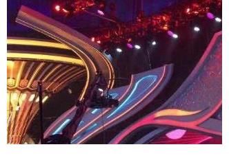 嘉宾|《非诚勿扰》男嘉宾月入百万，因职业被嫌弃，孟非：这不丢人