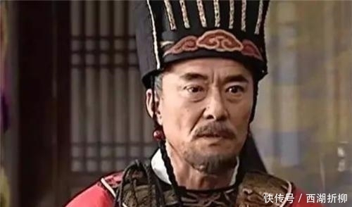 权臣:我老了想辞官告老,群臣纷纷夸赞,只有一人猜出:他想称帝