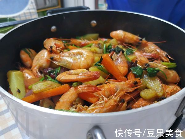 这道黄记煌焖锅，最适合宝宝吃