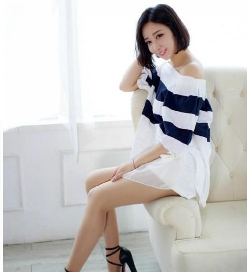 美女穿搭:时尚性感的紧身裙,充满了十足的韵味,隐形魅力和气质