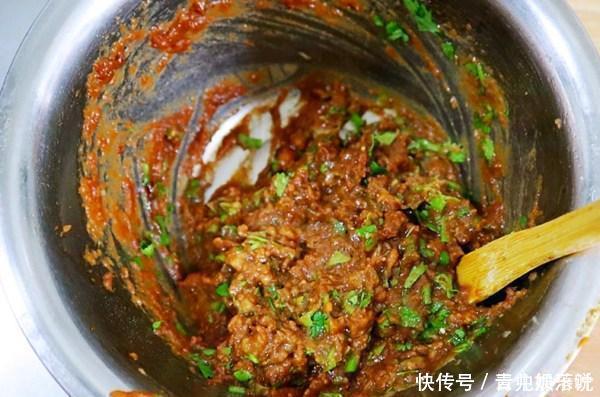 蒸包子时，最忌直接上锅蒸，记住3诀窍，包子暄软蓬松不塌陷