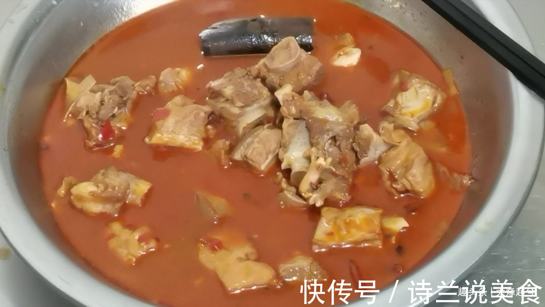 土豆烧排骨的正确做法，教你在家做，肉质鲜嫩既健康，下饭又下酒