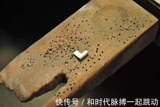 机关|这件暗藏机关的项链,又变手链的可拆搭扣