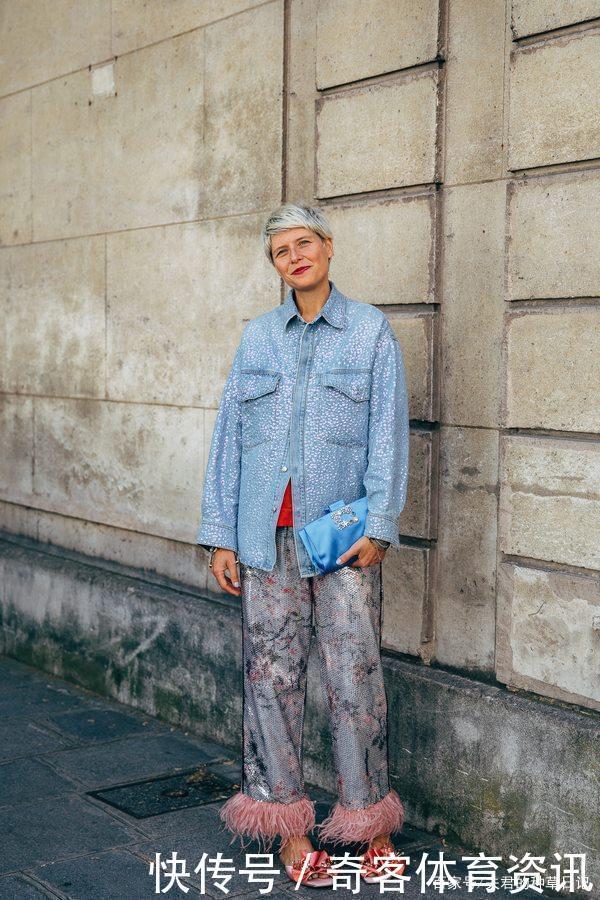 女人不要再“衬衫”塞裤子了,今年流行这样穿,时髦显瘦又高级!