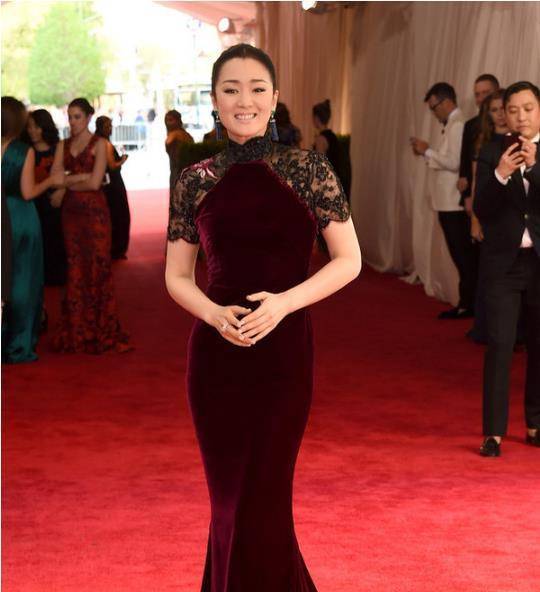 翡翠 当旗袍遇到翡翠,女人的美,足以惊艳世界