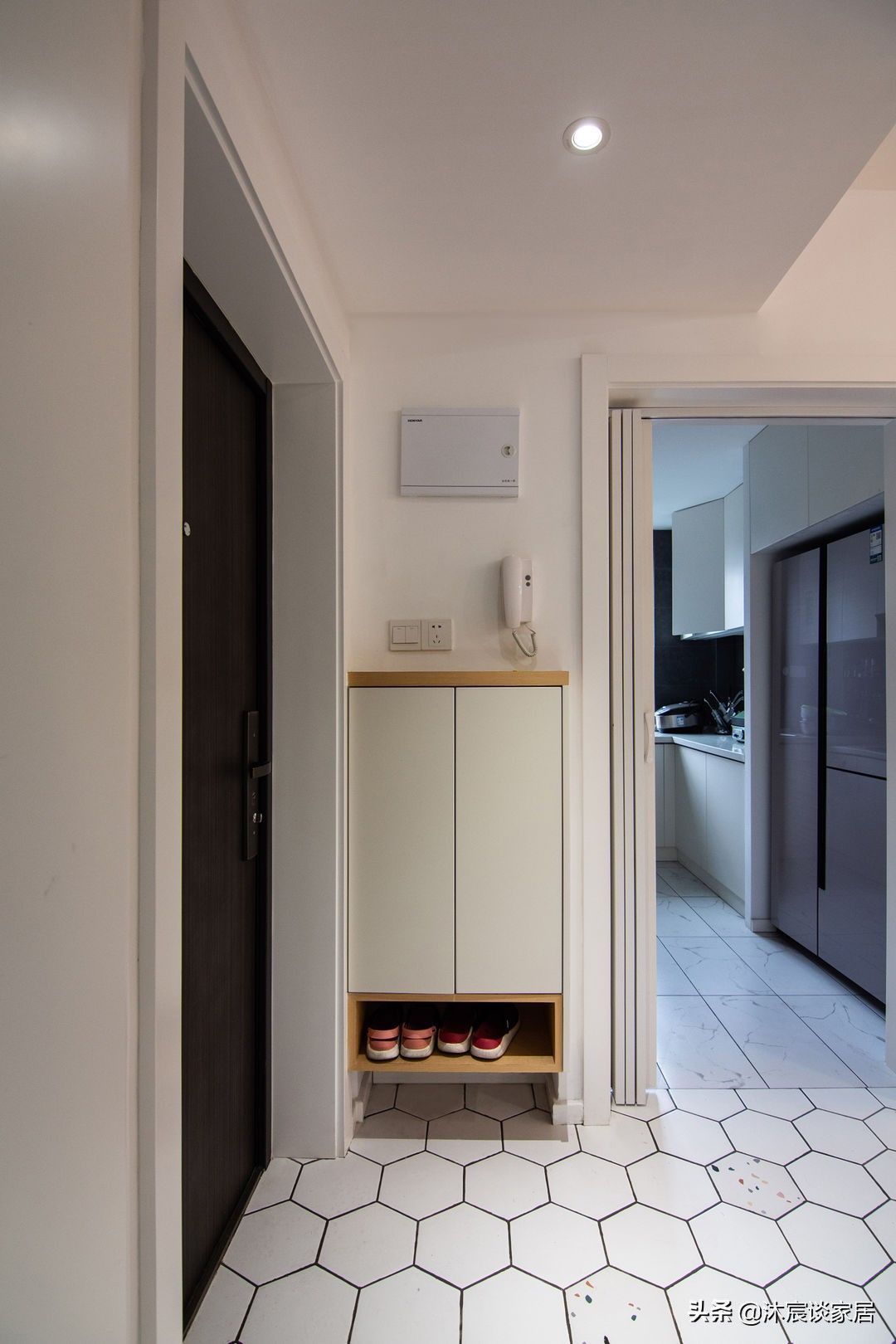 装修|她家改造实在太牛了，光玄关就让人服气，的确是小户型装修的样本