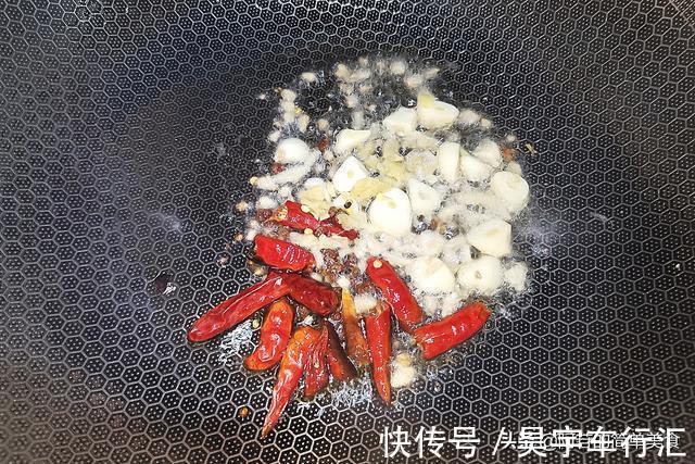 味道|鲜脆碧绿的炝炒快菜，看着就有食欲，口感和味道都棒得很呀