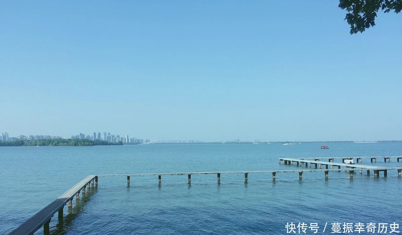 撑着油纸伞|中国最美的十首现代诗,美入骨髓,一生至少要读一次!