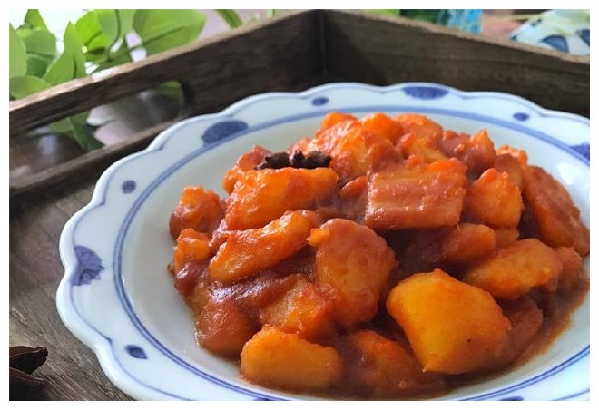 土豆原然还有这么好吃的做法,比吃肉还过瘾,每次做连汤都不剩