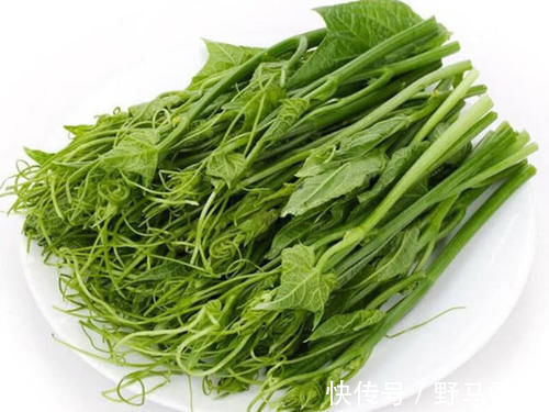 食物|女性不想显老,多吃三种食物,改善皮肤,美化容颜,保持肌肤弹性