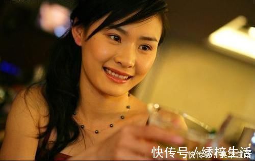 排液|男人的衰老，从哪里最先开始是白头发吗很多人没有猜对