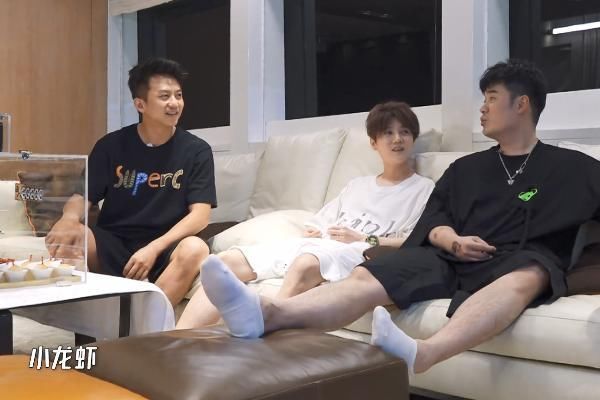 明星 明星录节目都遮纹身,陈赫却反着来,看清他胳膊上的东西,底气十足