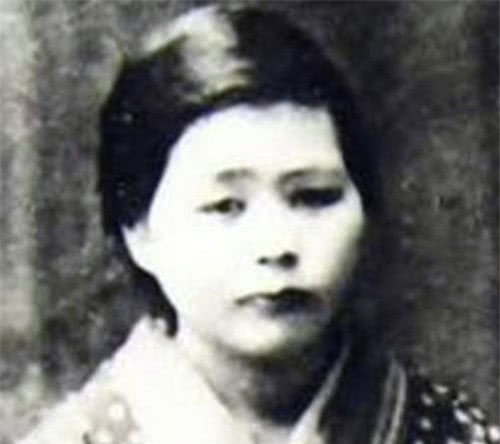 日本|被郭沫若抛弃的日本妻子:独身抚养5个孩子成才:很自豪成中国人