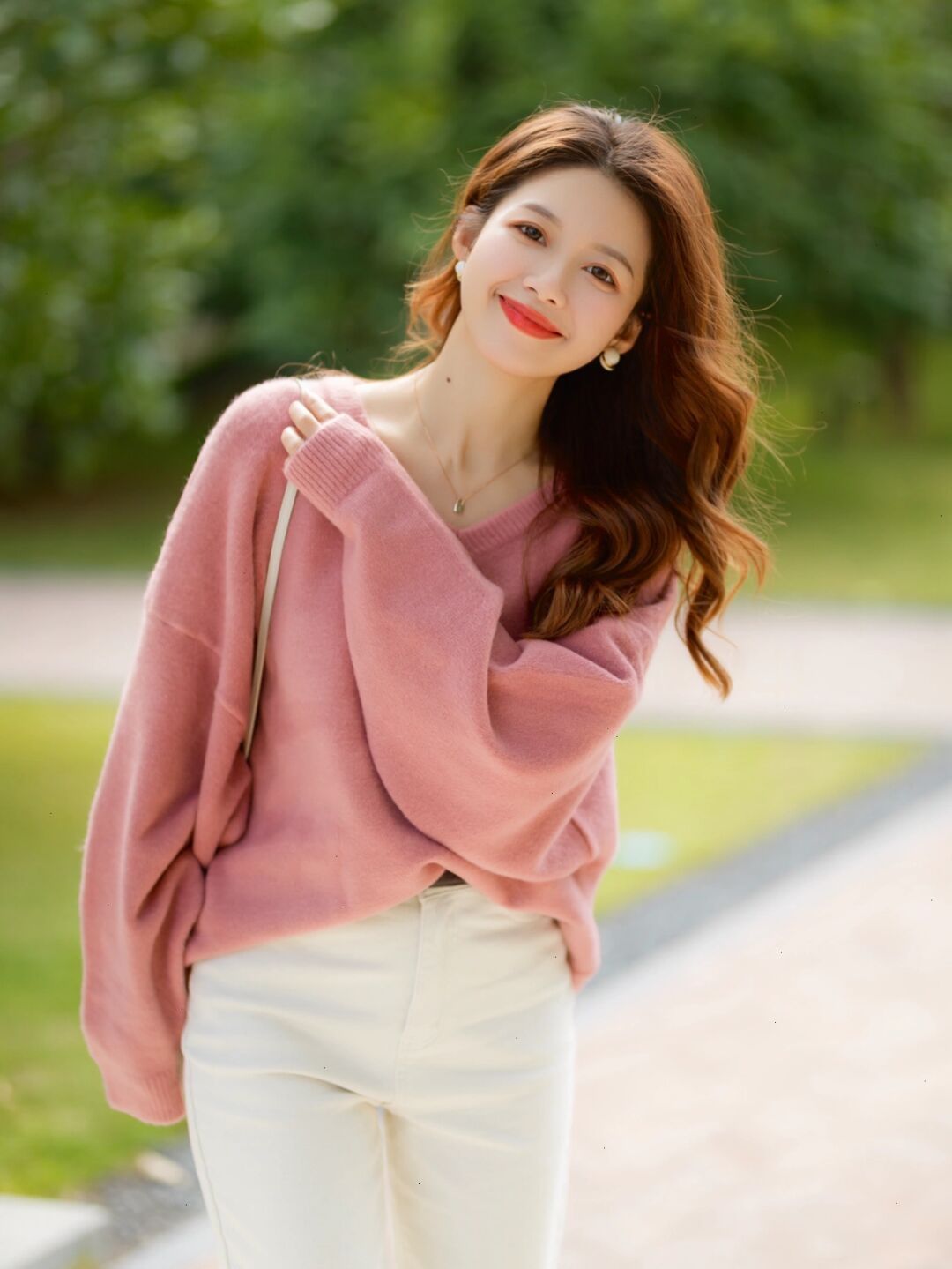 小姐姐 冬天降温了毛衣怎么穿？这几个搭配方法，让你秒变温柔小女人！