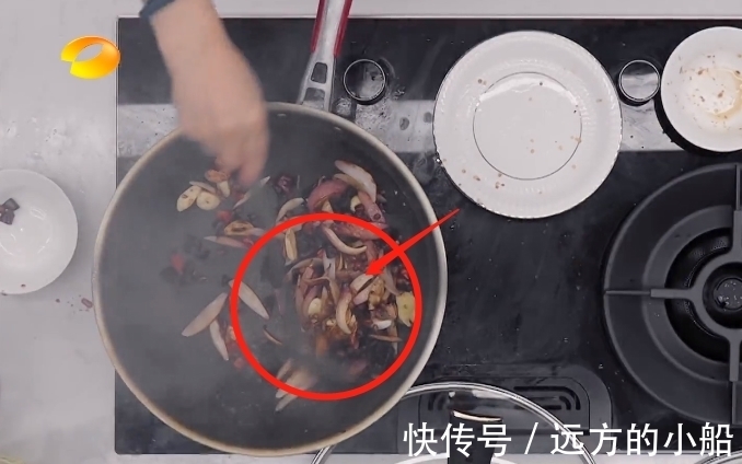 网友吐槽|《中餐厅5》没有大厨撑场,黄晓明也救不了,惨遭网友吐槽!