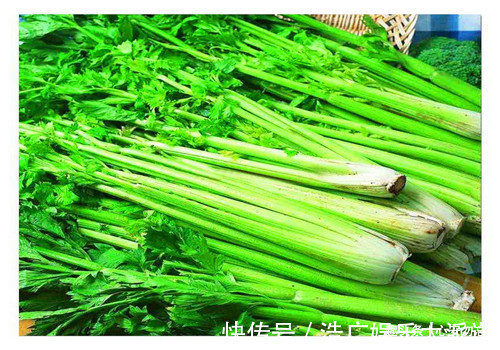 圣女果|女性不愿老太快,推荐常吃4种食物,排除毒素,预防子宫早衰