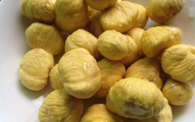 胃部反酸胀痛怎么办?常吃3种“杀菌”菜,胃越来越好