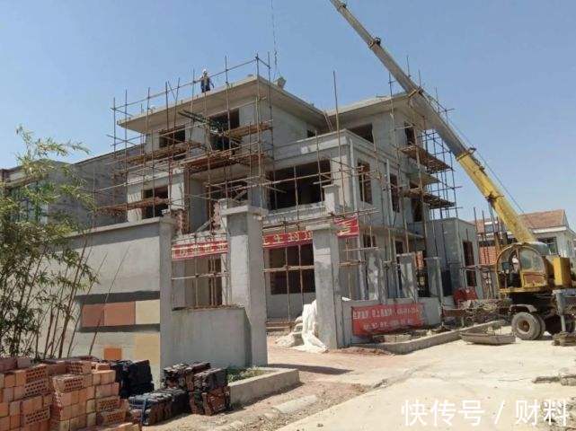 翻新修缮|第一批“老破小”已满70年,房子要怎么处理?“翻新修缮”能行吗?