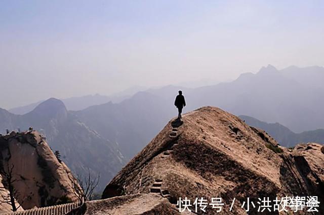 终南山$隐居乱象上万人隐居终南山，真的是远离世俗当地村民却直摇头