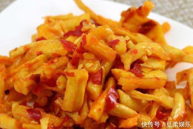  自制腌萝卜干，晒干直接腌加上这“1步”，清脆爽口、香辣入味