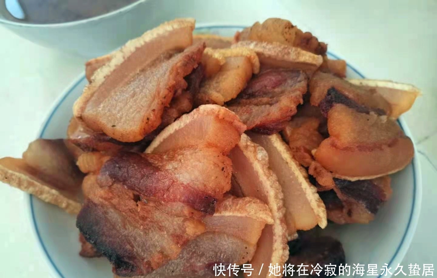腊肉这么做,好吃又下饭,山区农村人都喜欢这么吃