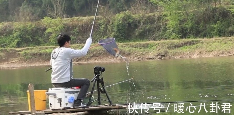 秋冬钓鱼,鱼竿长度和鱼线型号比之饵料更加重要